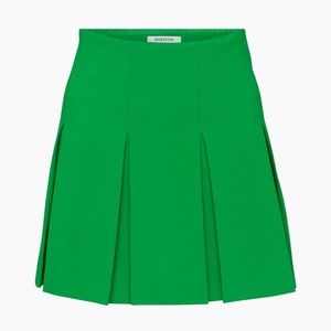 Hathaway tennis skirt. Gloss green.